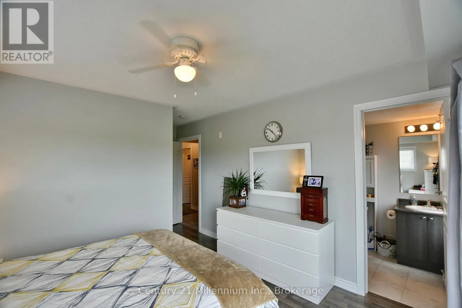 201 - 5 ANCHORAGE CRESCENT, #201