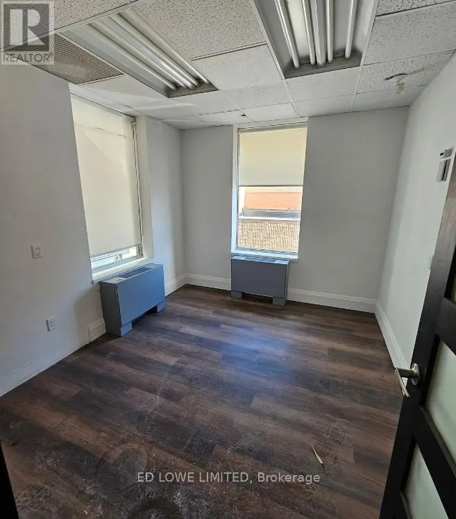 202 - 89 DUNLOP STREET E