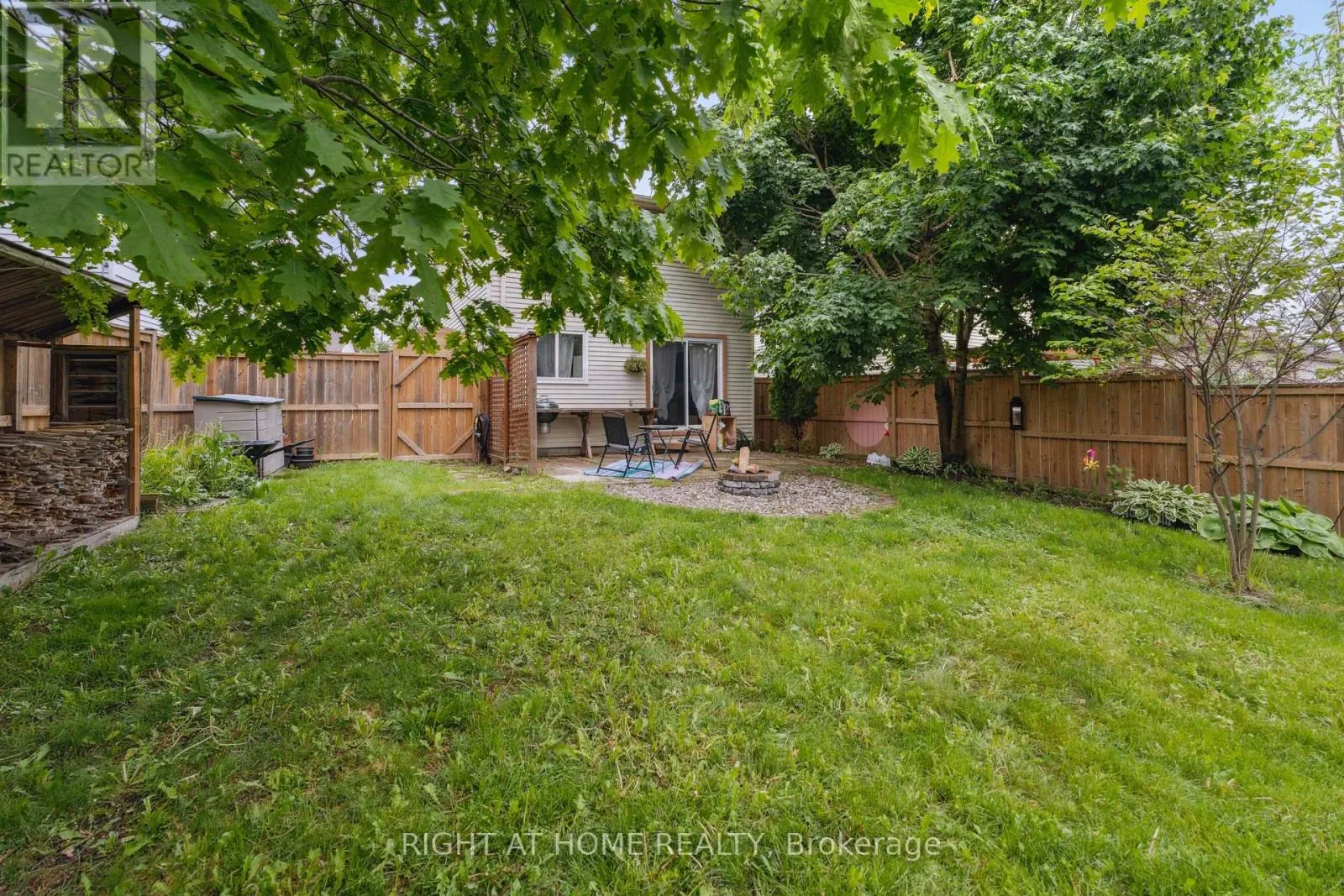 54 SHAKESPEARE CRESCENT