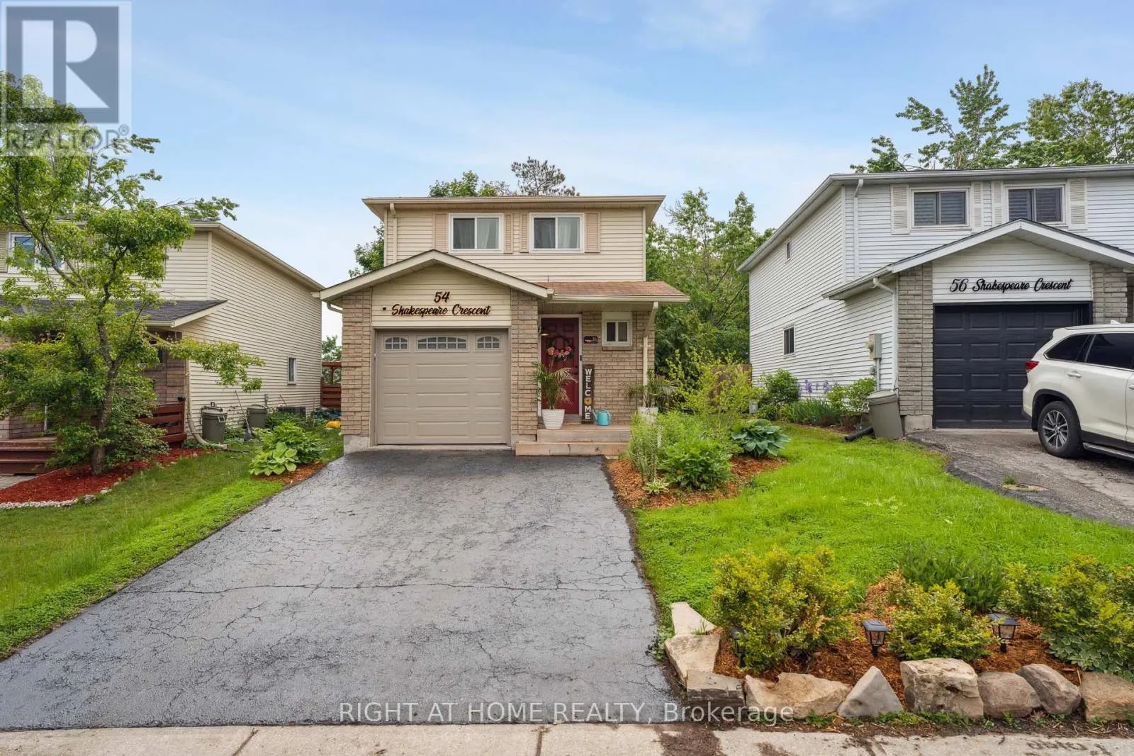 54 SHAKESPEARE CRESCENT