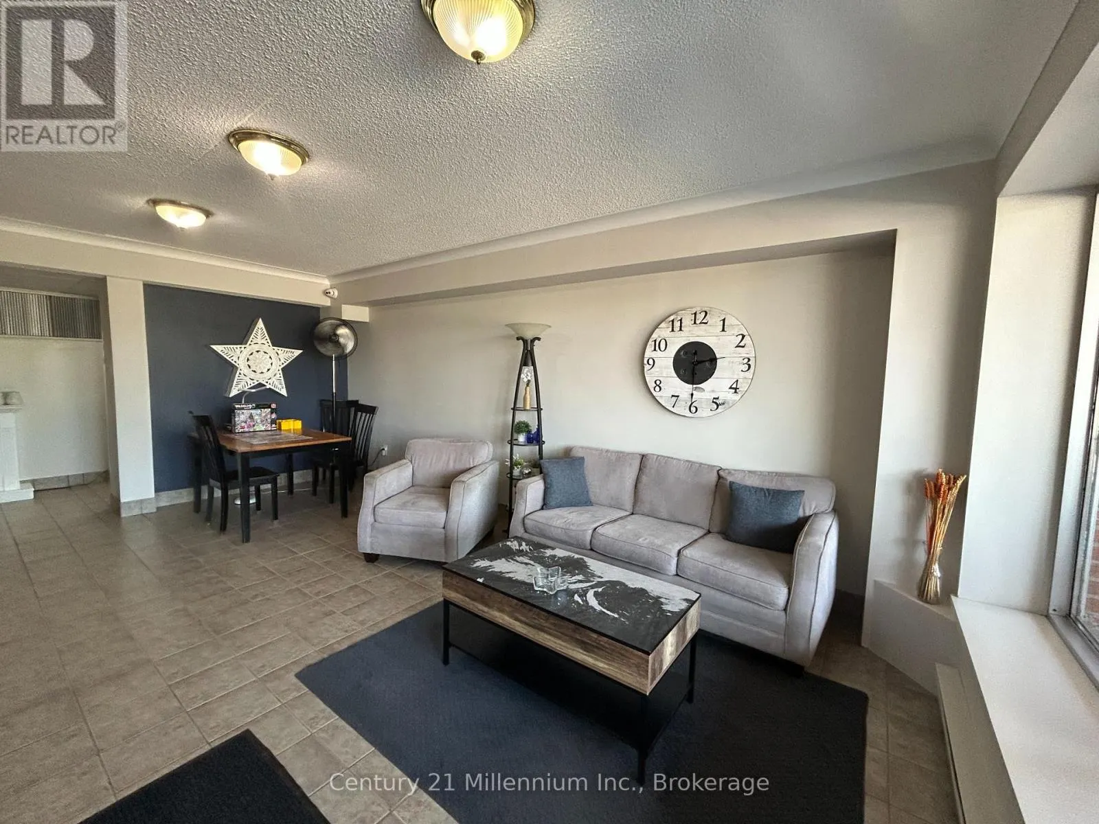 202 - 460 ONTARIO STREET, #202