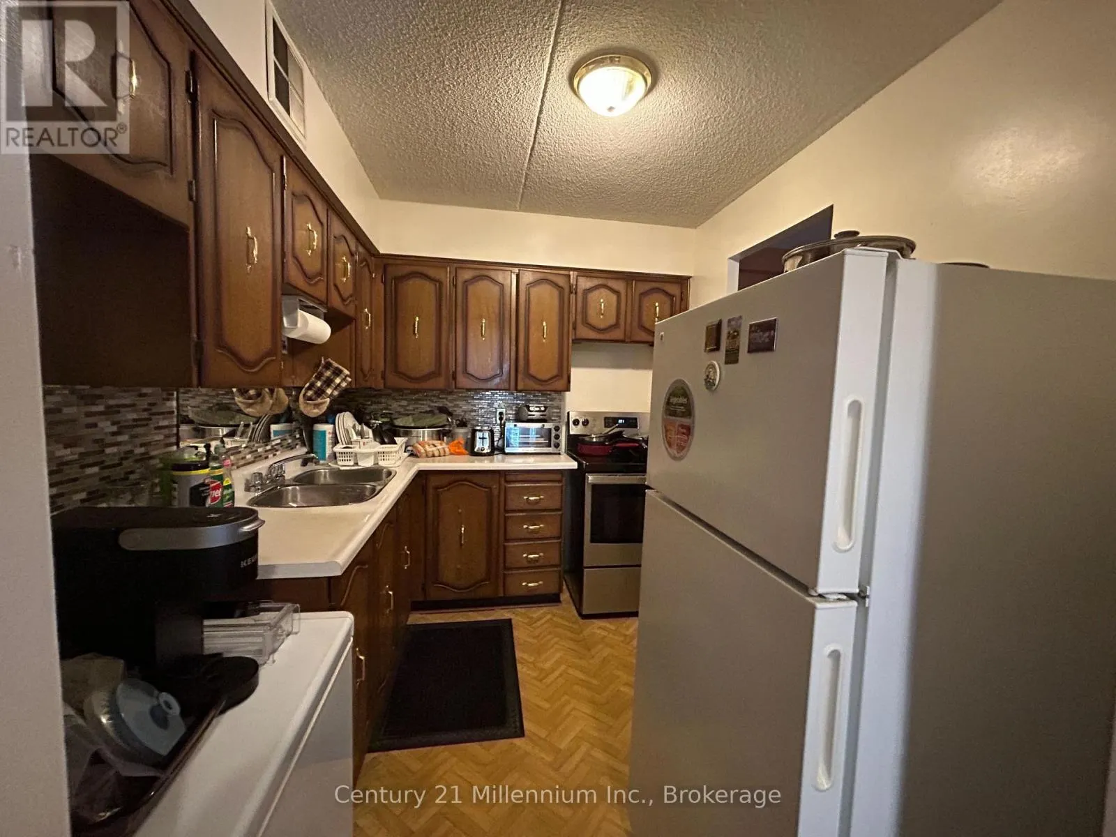 202 - 460 ONTARIO STREET, #202