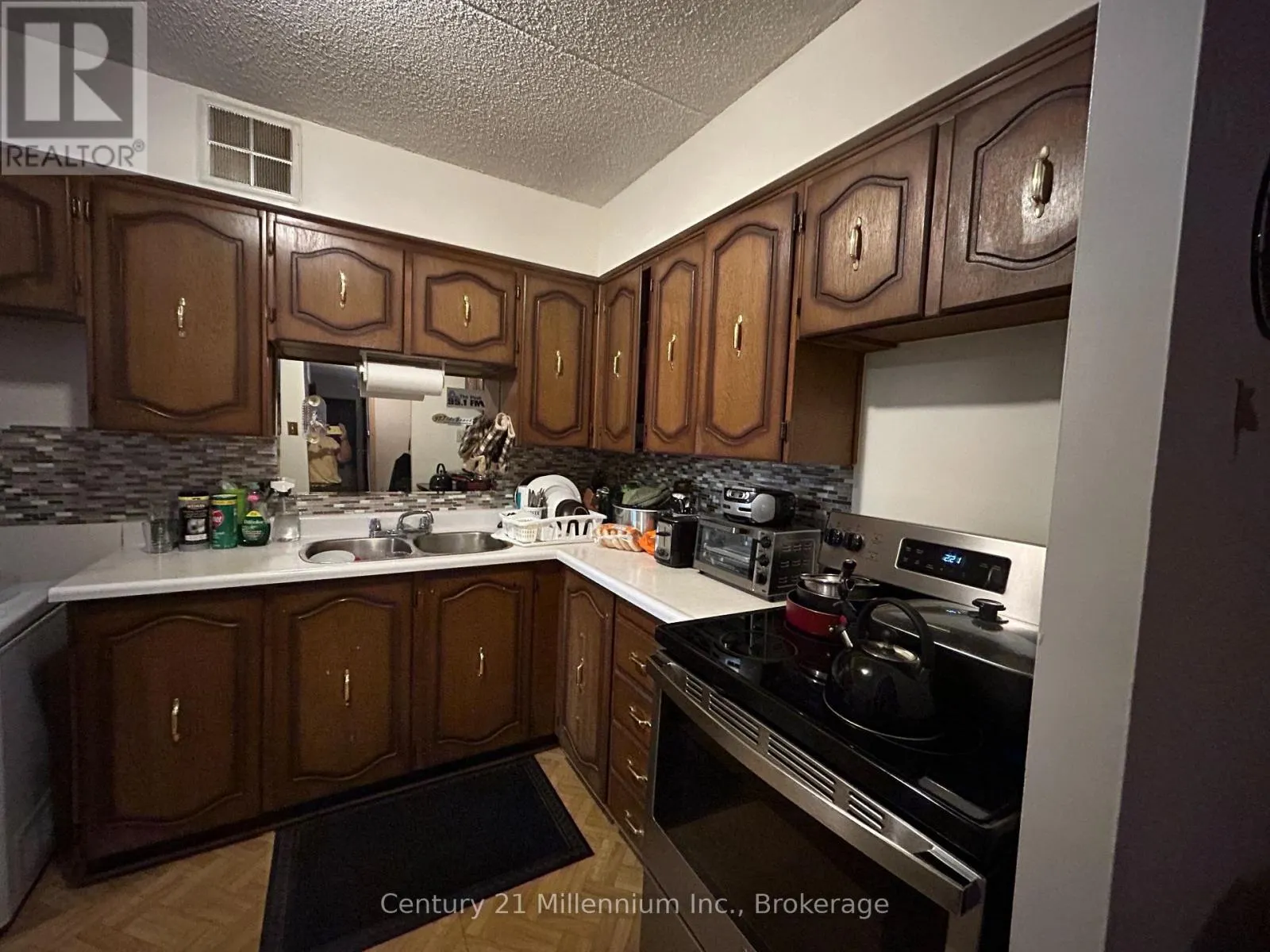 202 - 460 ONTARIO STREET, #202