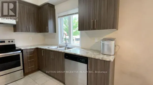 3 BEDFORD ESTATES CRESCENT