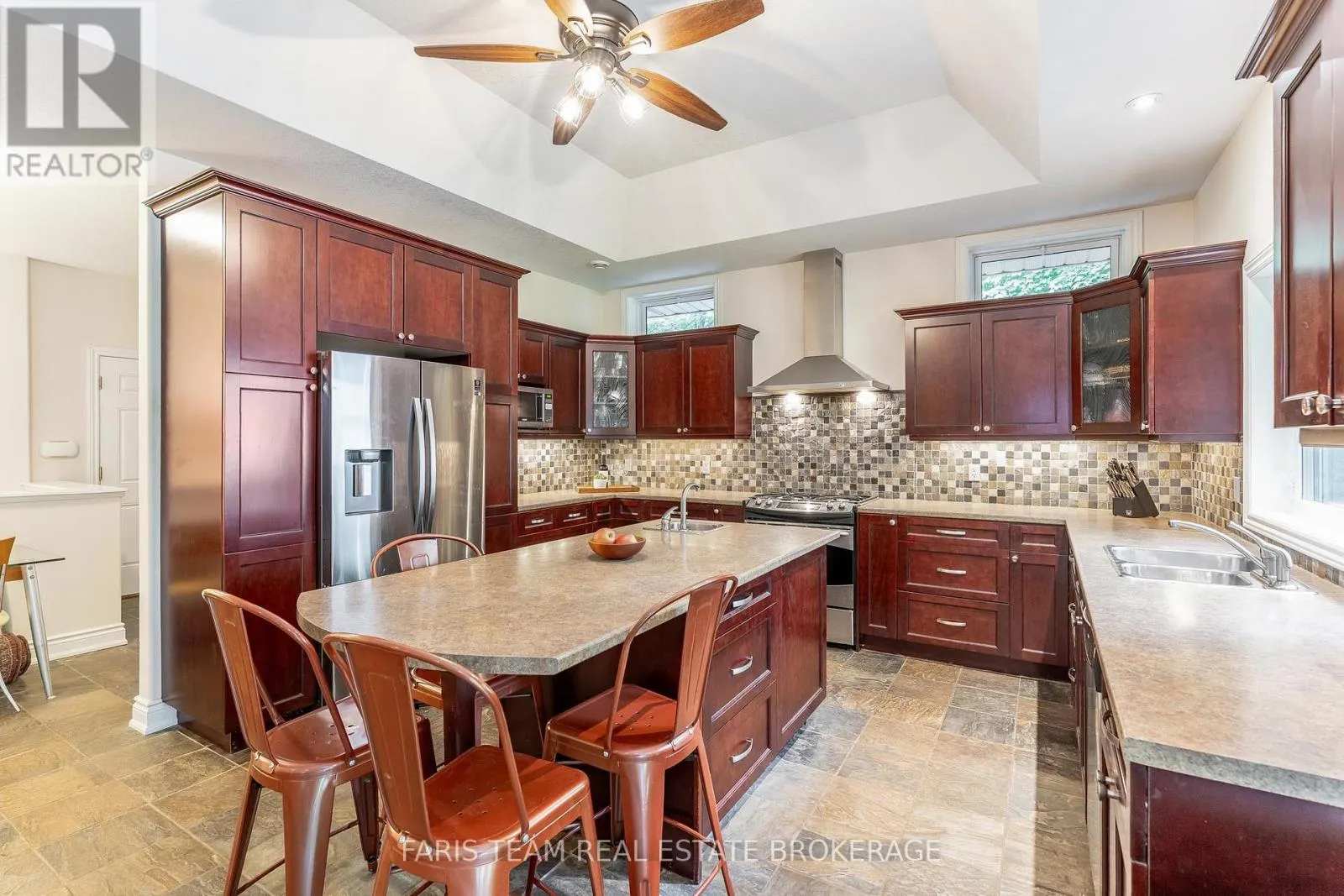 193 GILWOOD PARK DRIVE