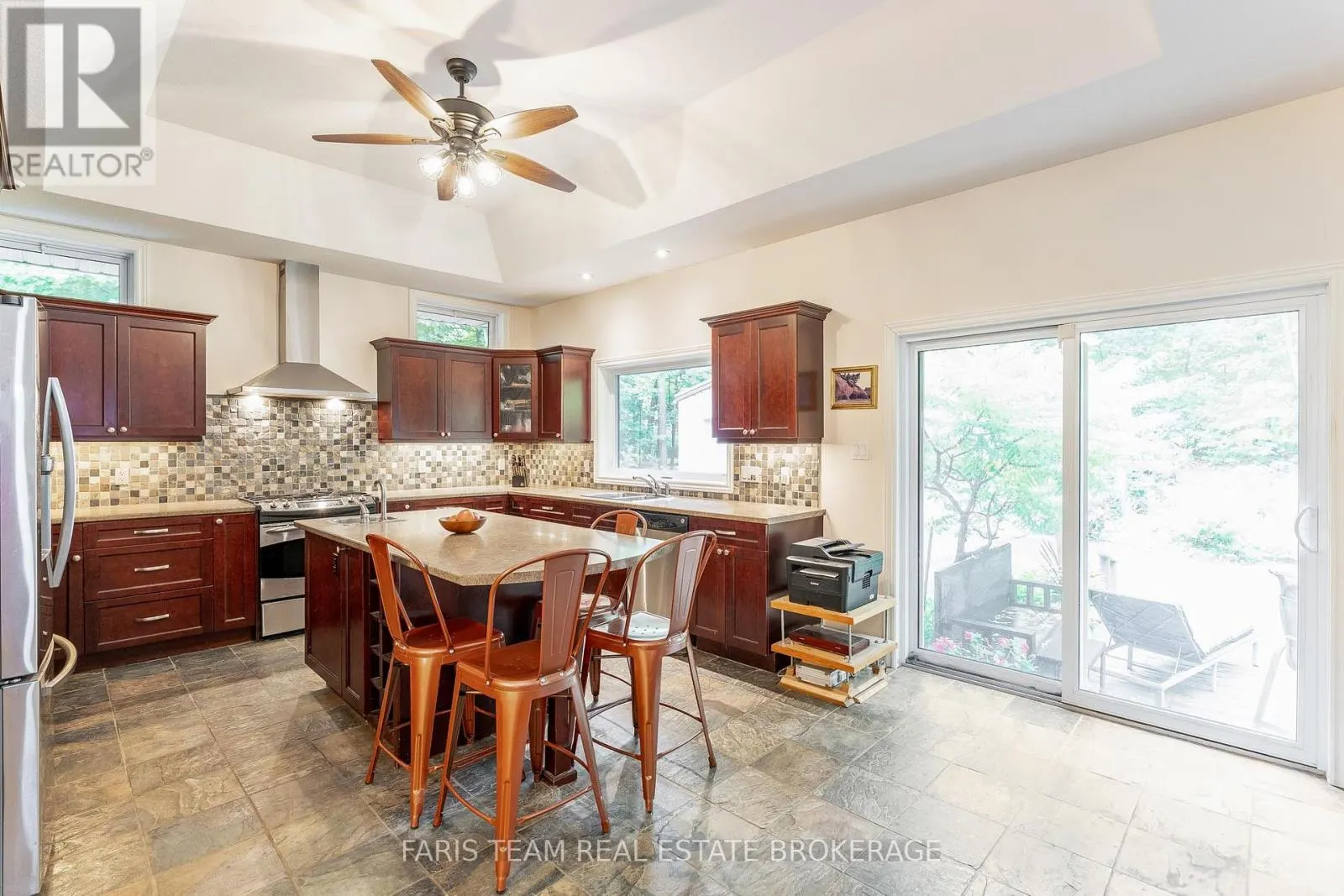 193 GILWOOD PARK DRIVE