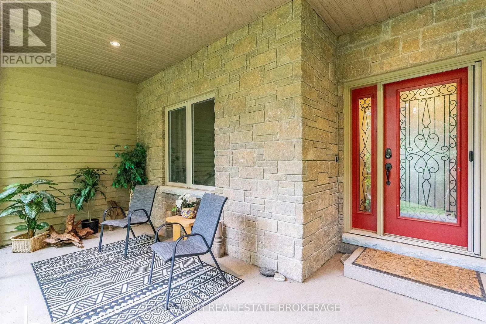 193 GILWOOD PARK DRIVE