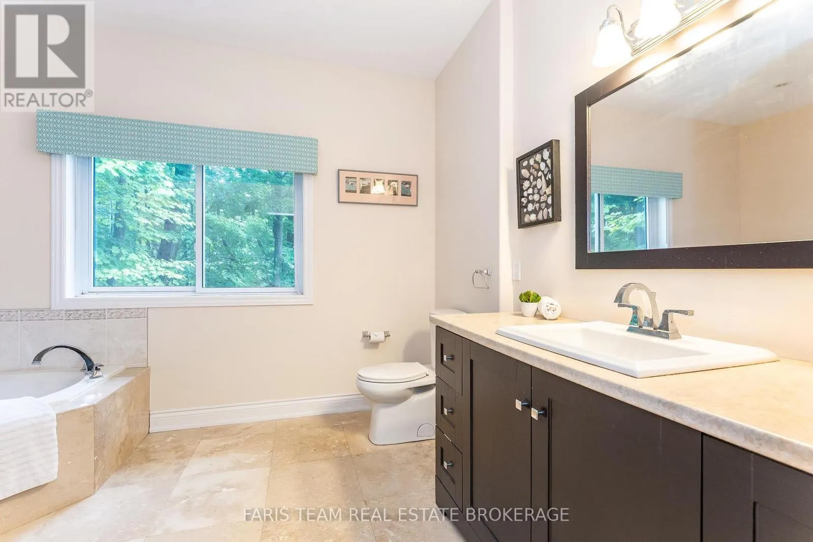 193 GILWOOD PARK DRIVE