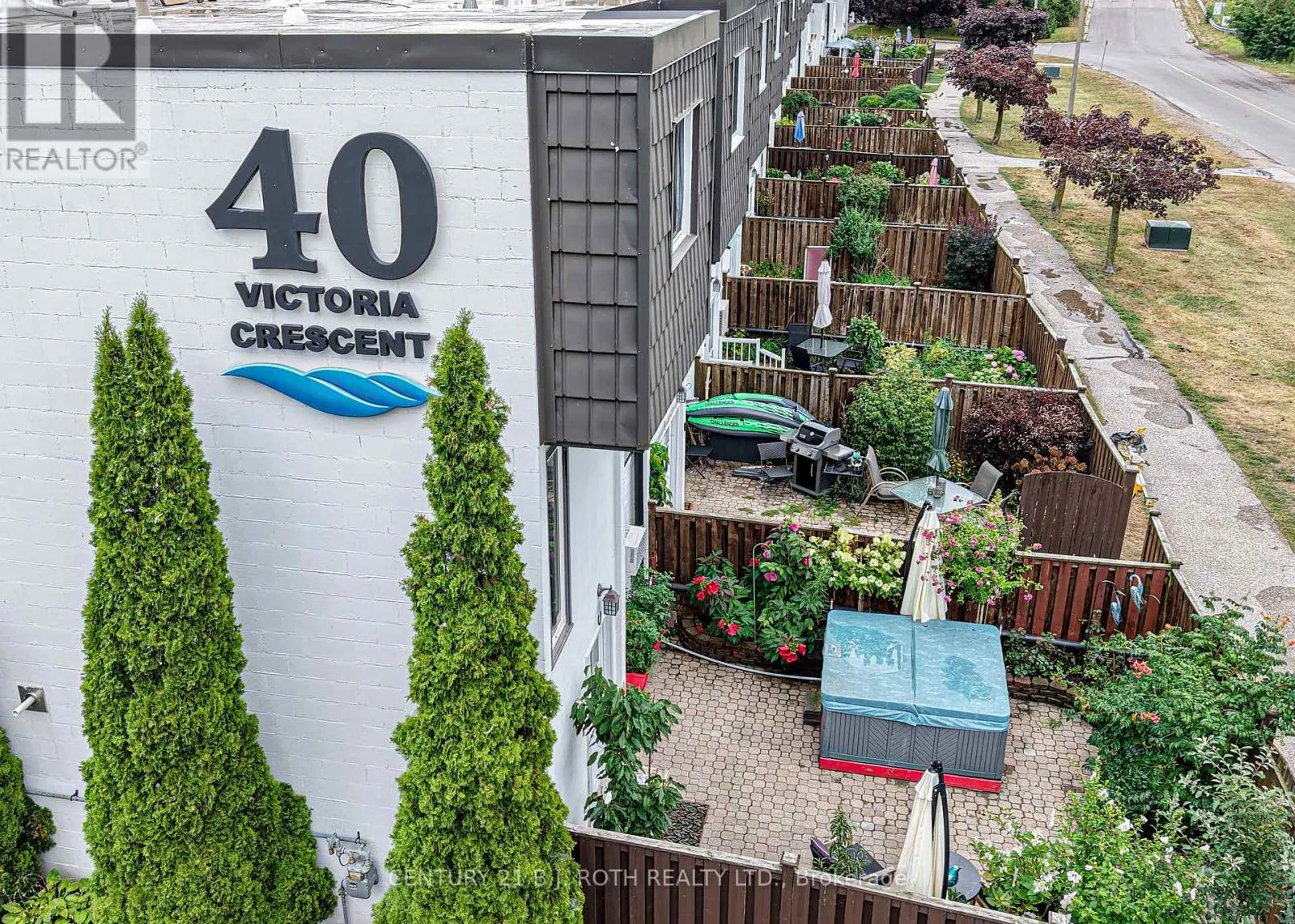 15 - 40 VICTORIA CRESCENT
