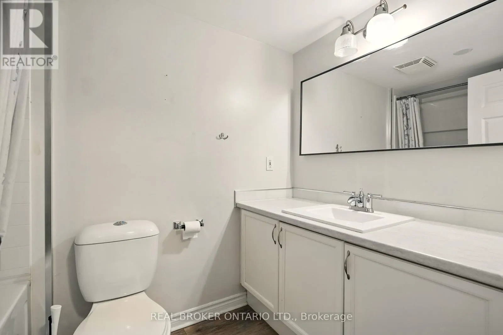 303 - 49 JACOBS TERRACE