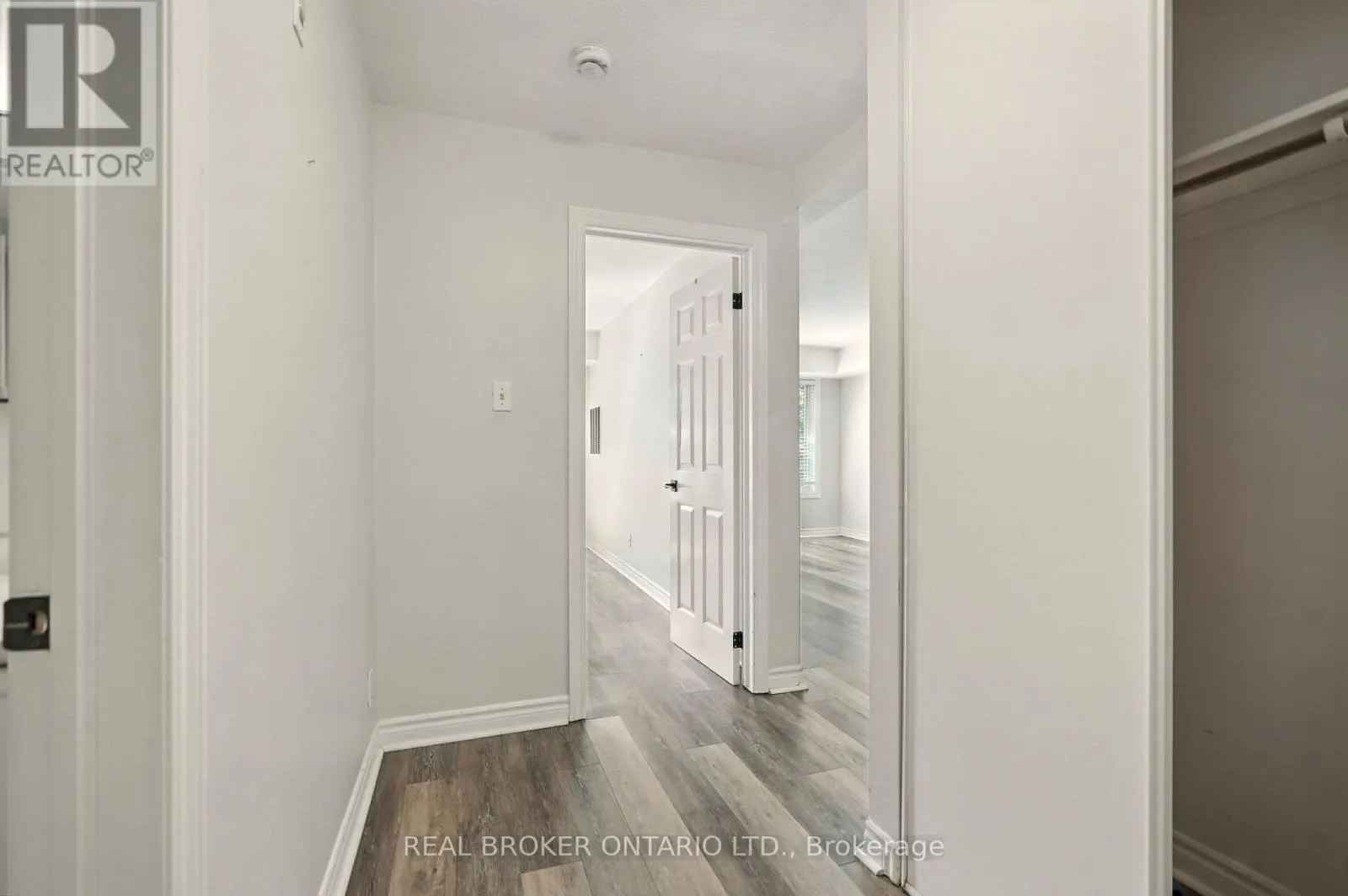 303 - 49 JACOBS TERRACE