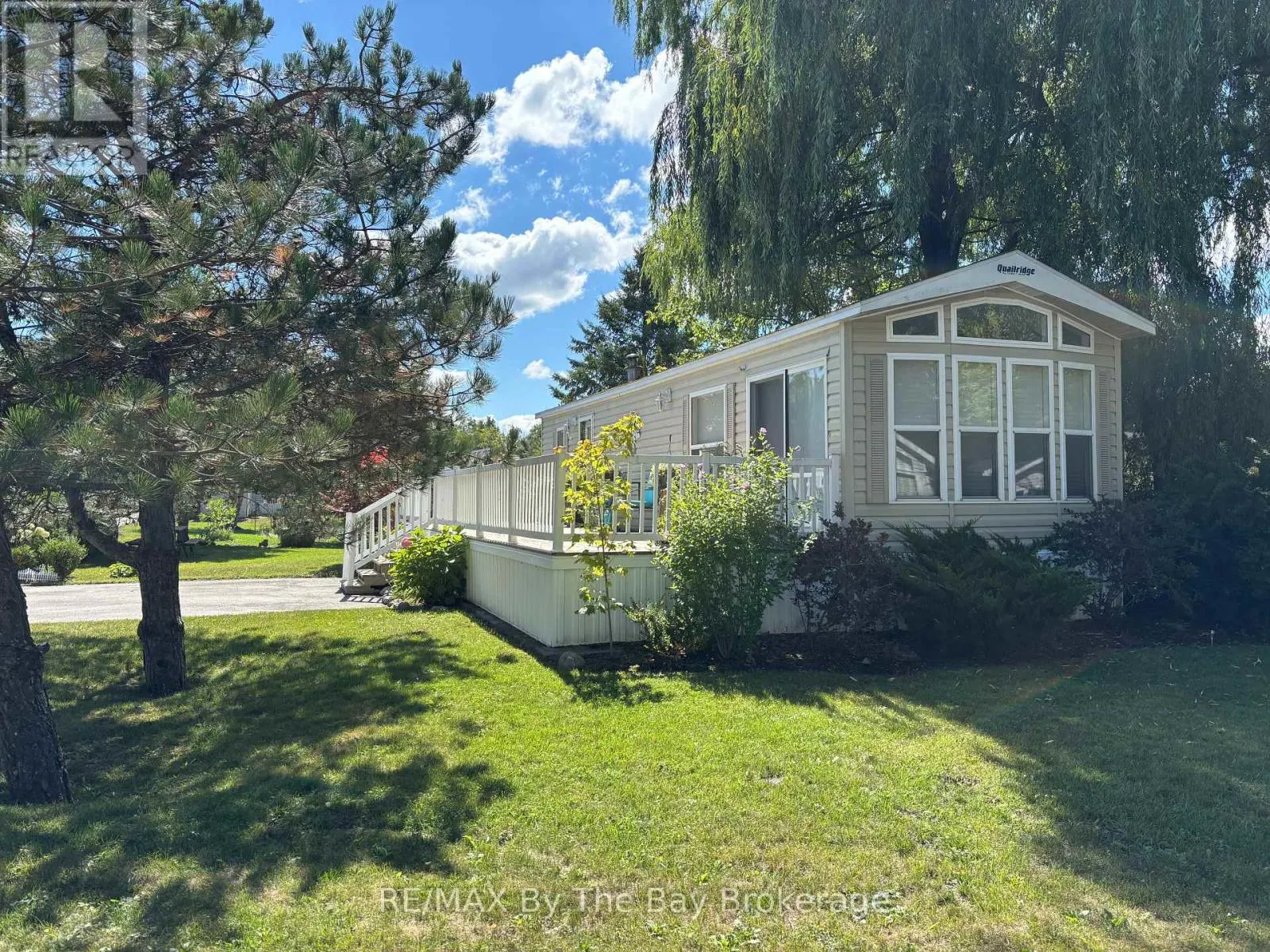 15 HURON CIRCLE