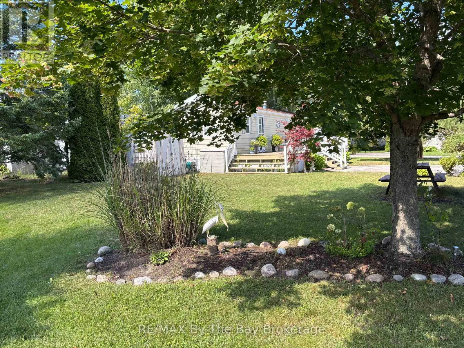 15 HURON CIRCLE