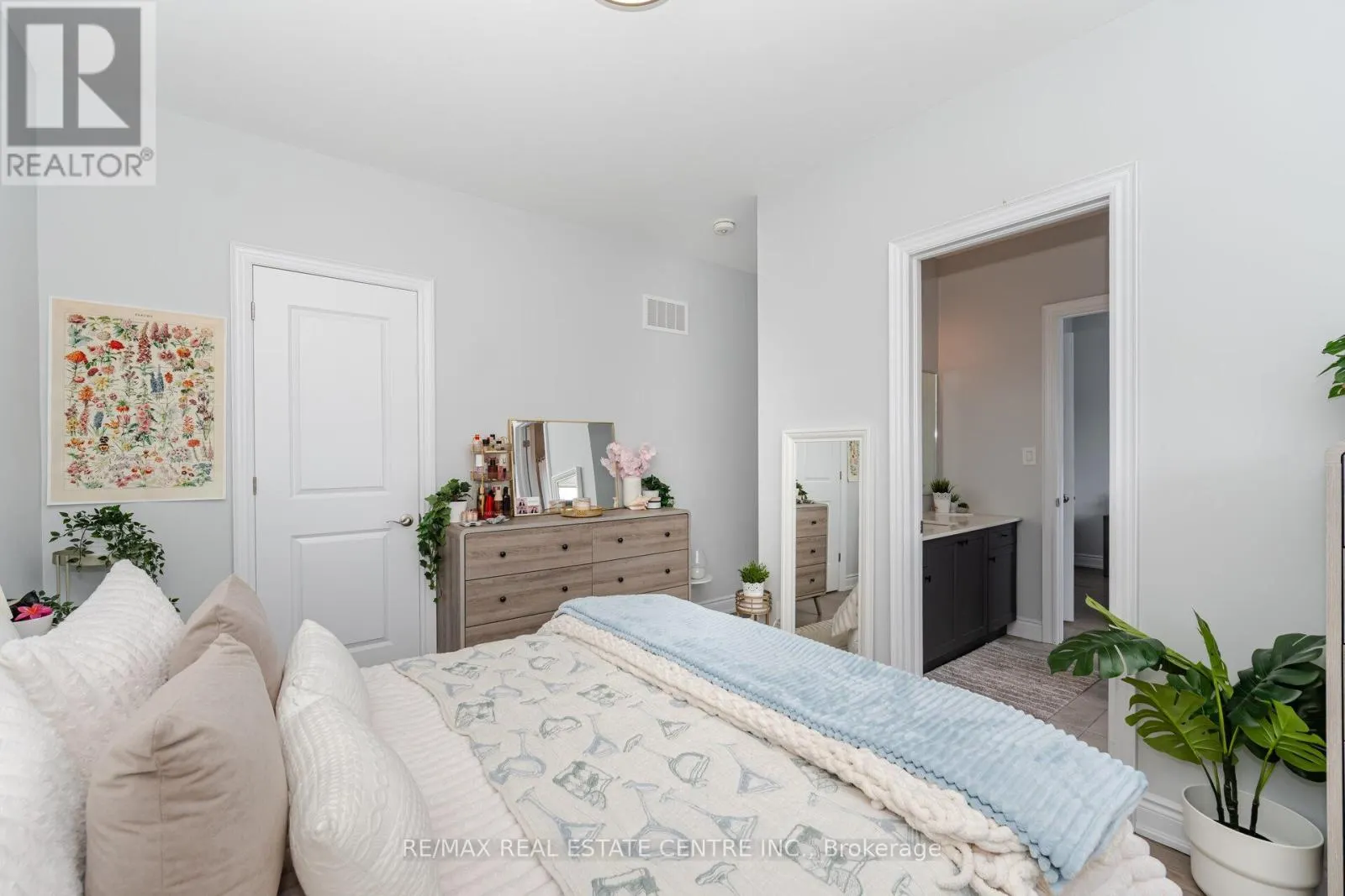 37 PERIWINKLE ROAD