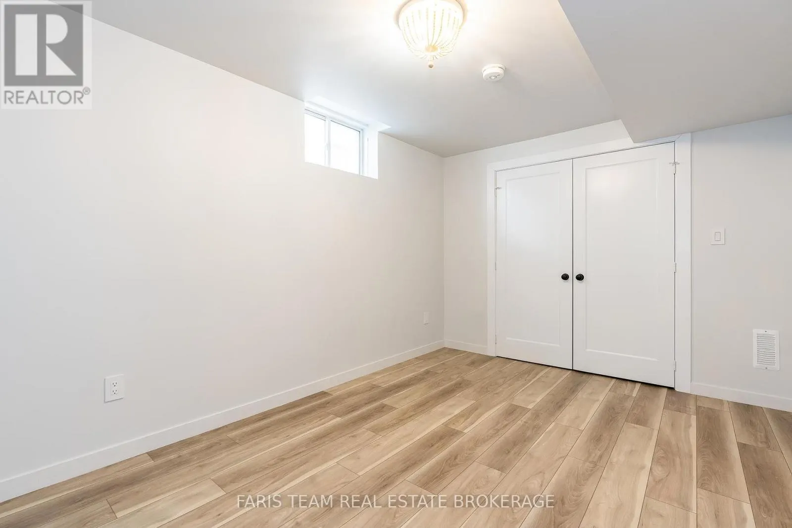 43 DUNNETT DRIVE