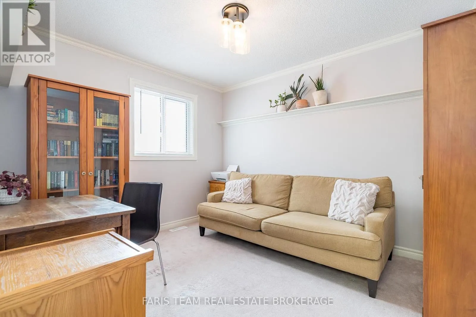 43 DUNNETT DRIVE