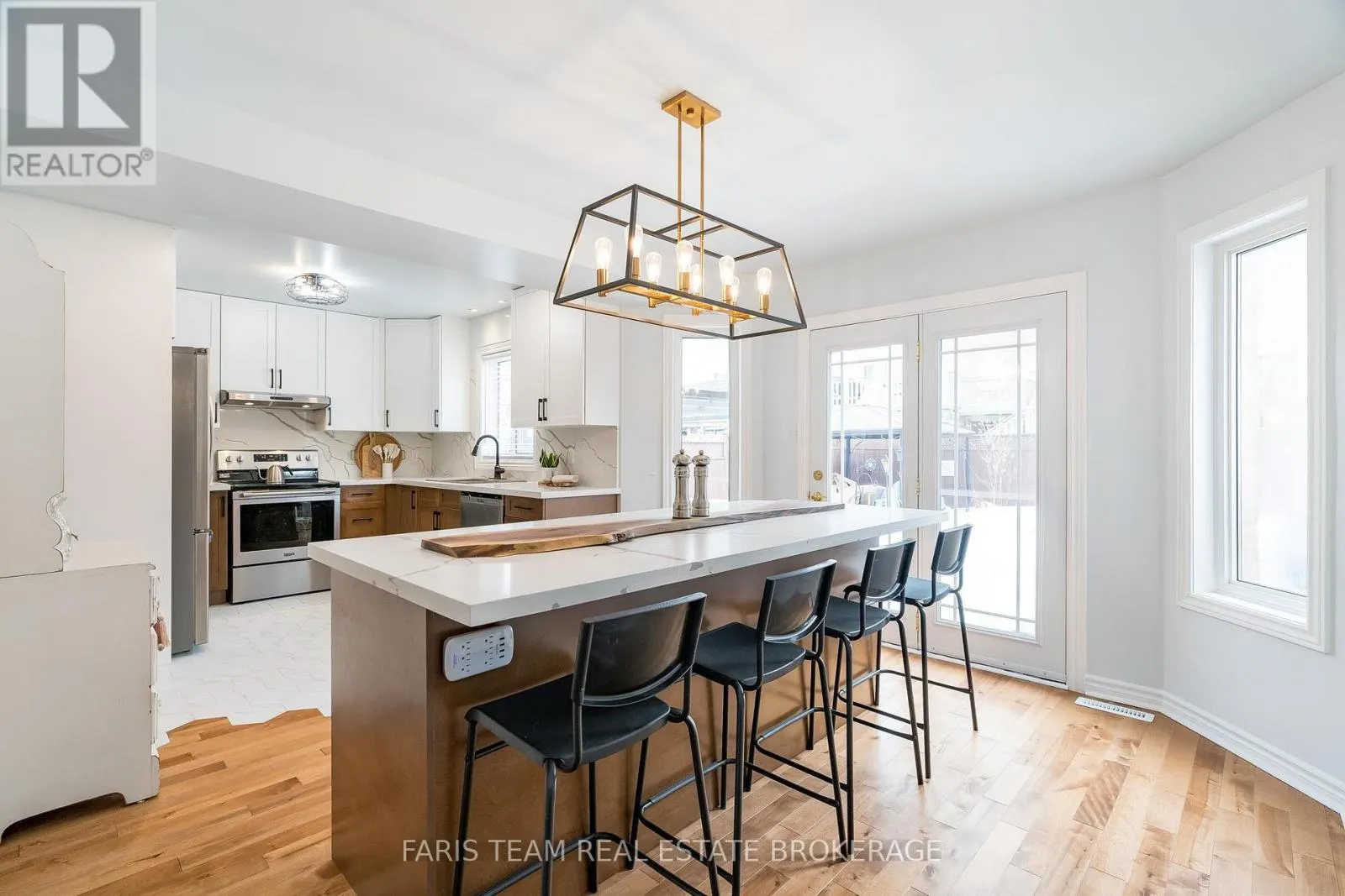 43 DUNNETT DRIVE