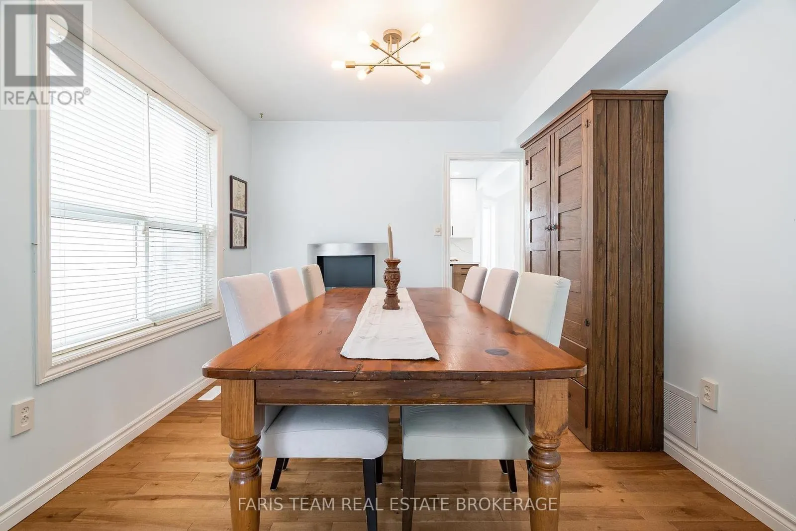 43 DUNNETT DRIVE