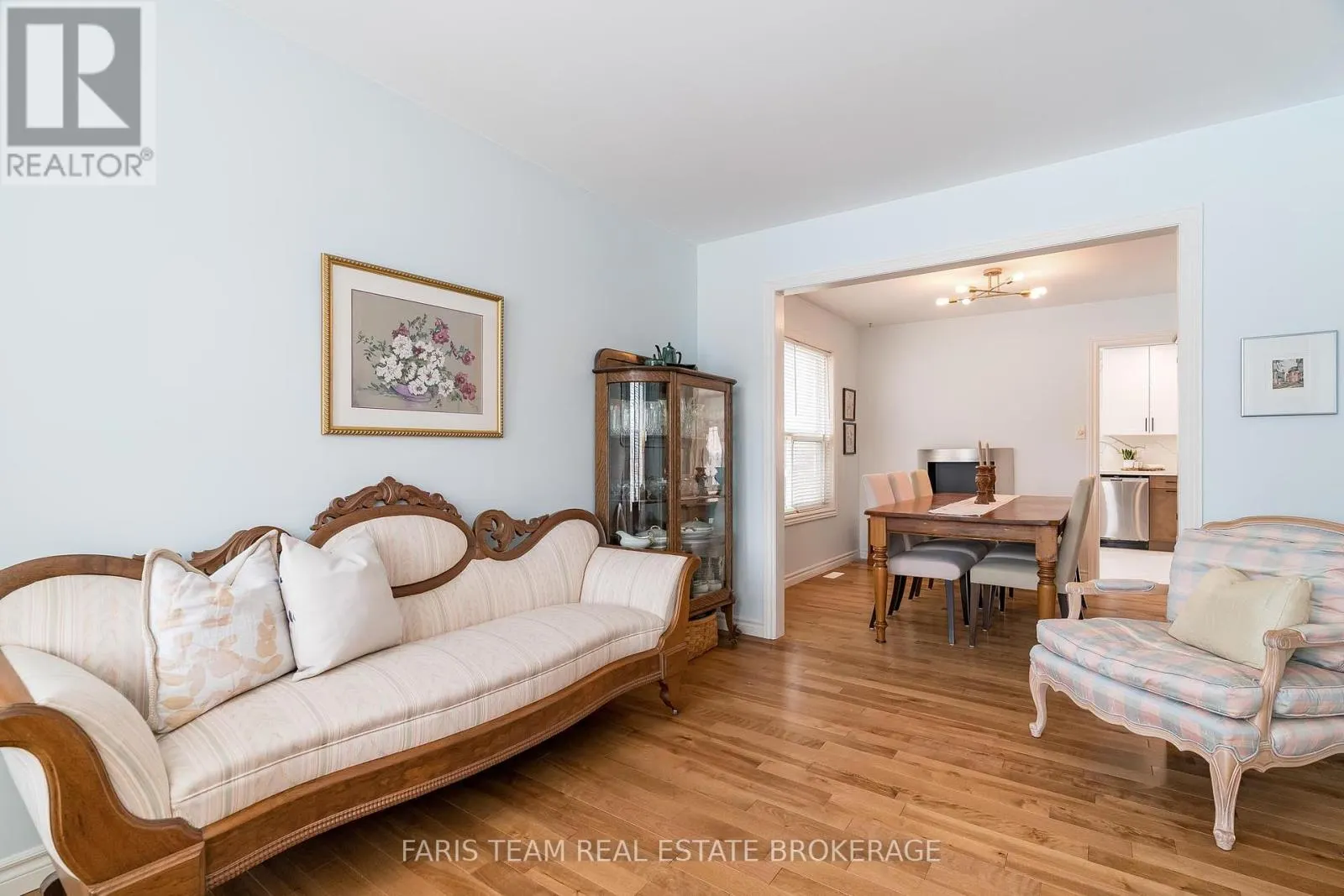 43 DUNNETT DRIVE