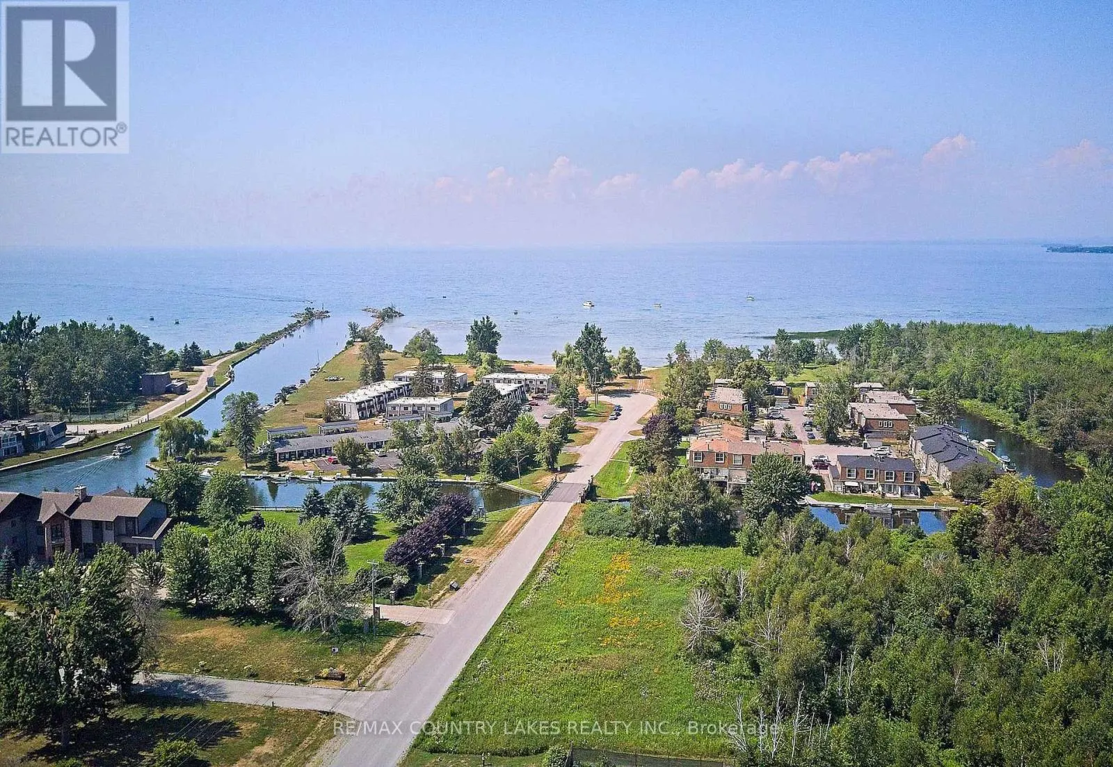 1 - 4 PARADISE BOULEVARD