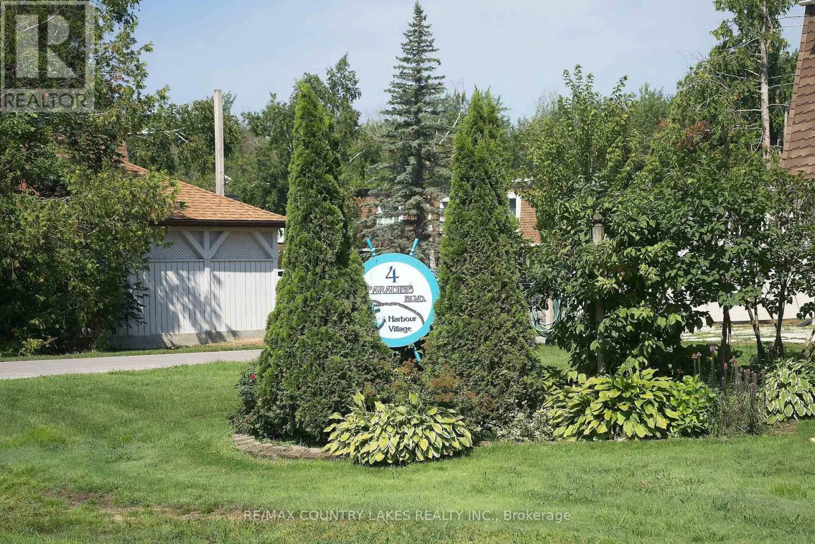 1 - 4 PARADISE BOULEVARD