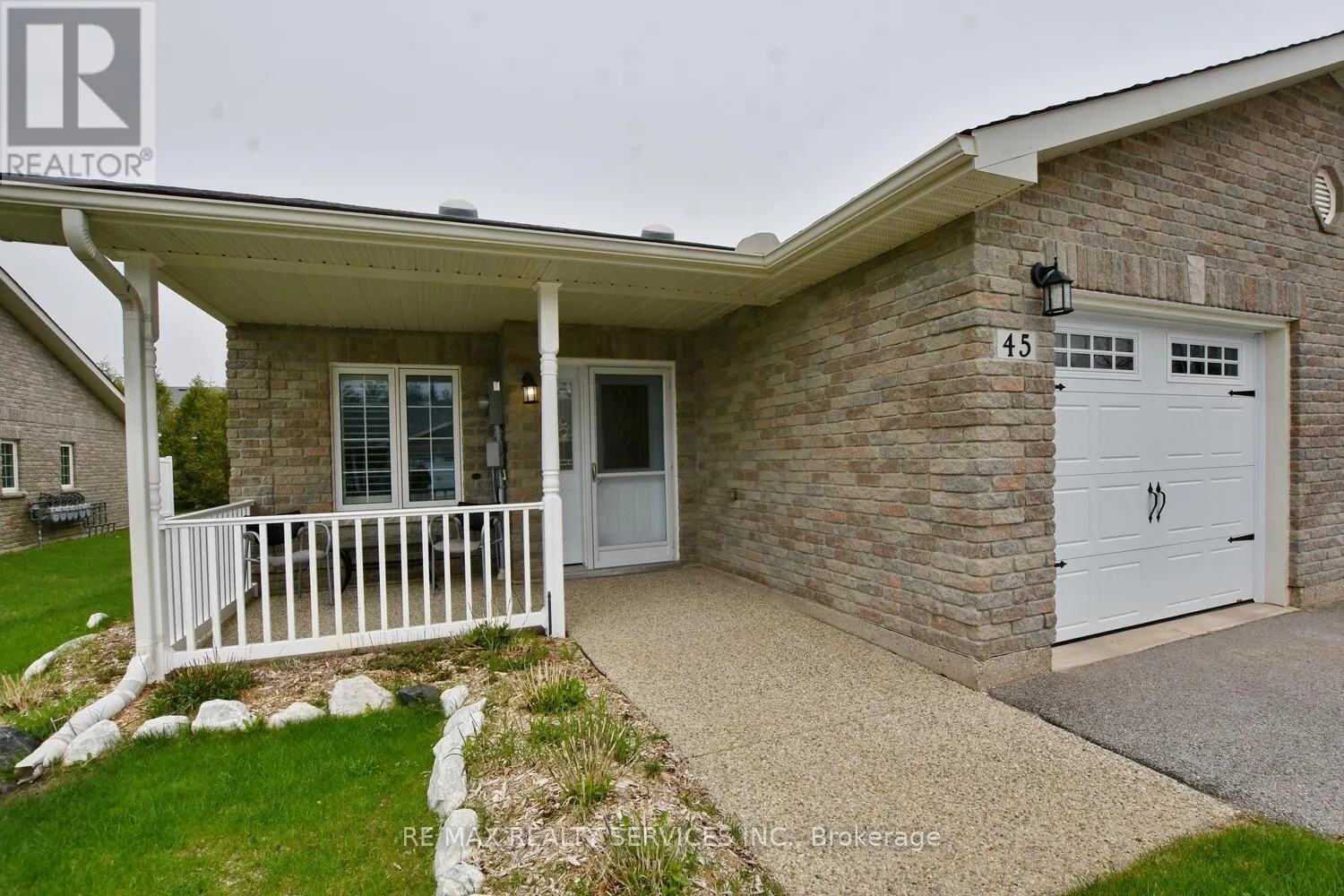 45 CLOVER CRESCENT