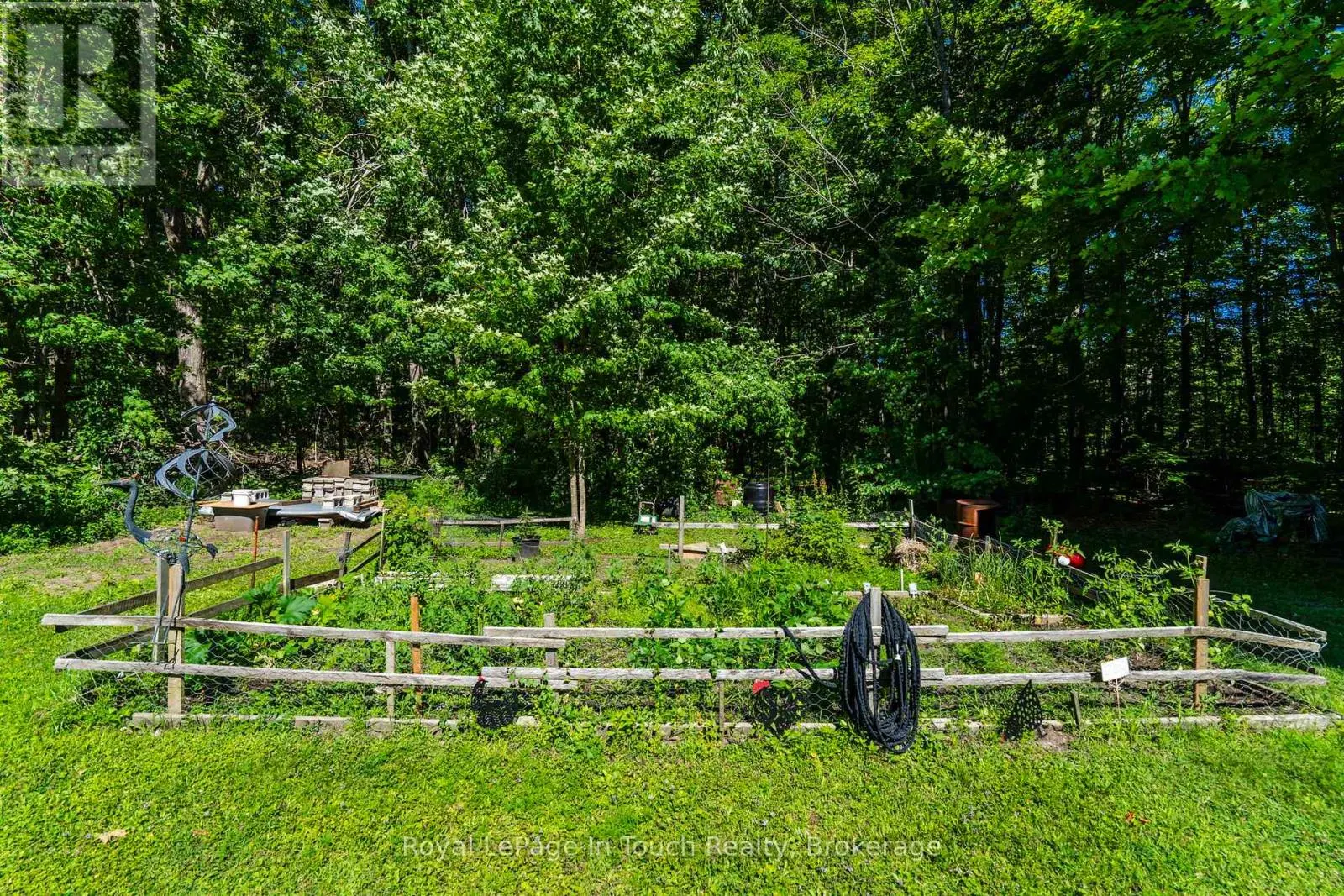 507 LAFONTAINE ROAD E