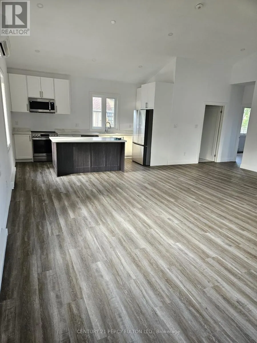 61 GLENWOOD DRIVE