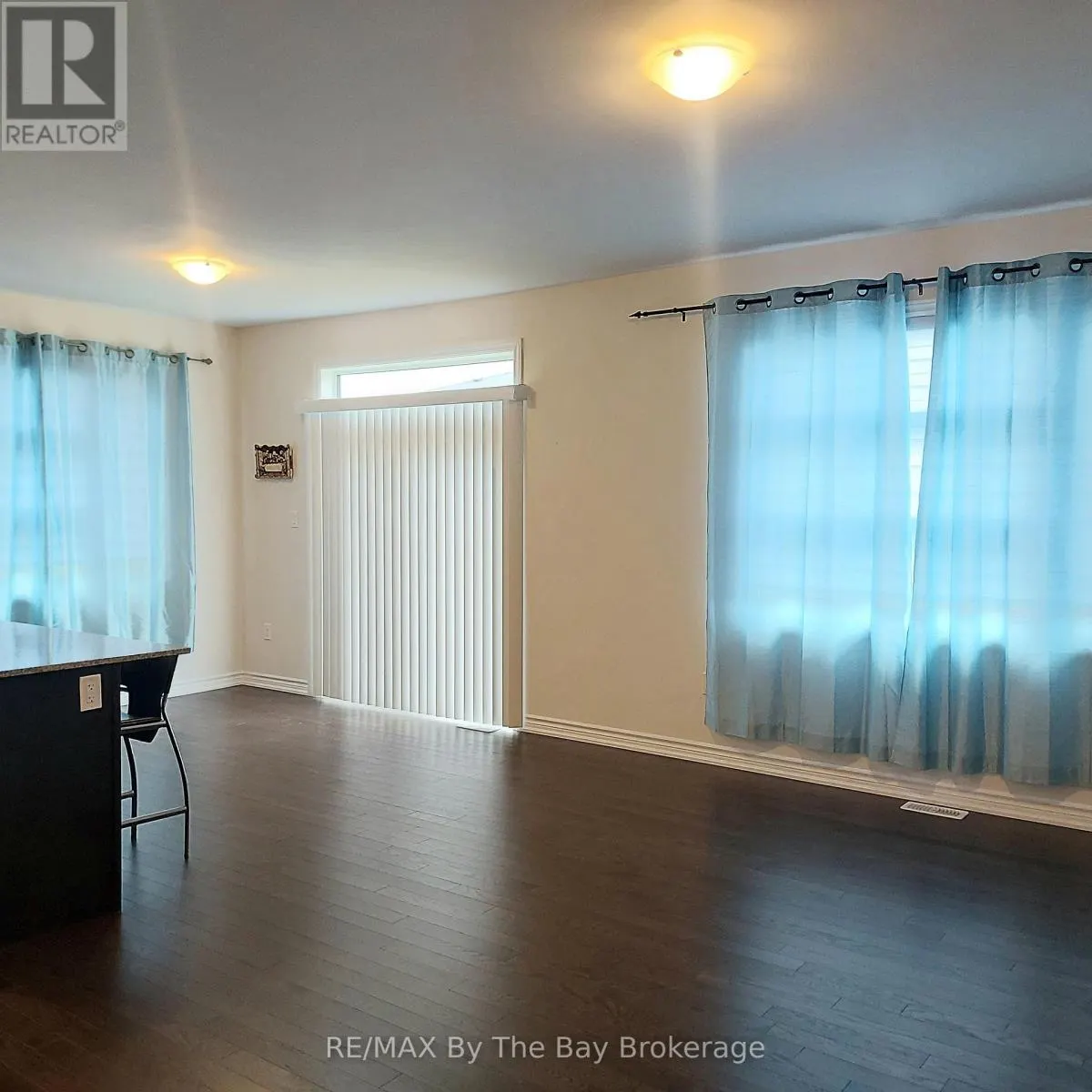 UPPER - 92 BERKELY STREET, #UPPER