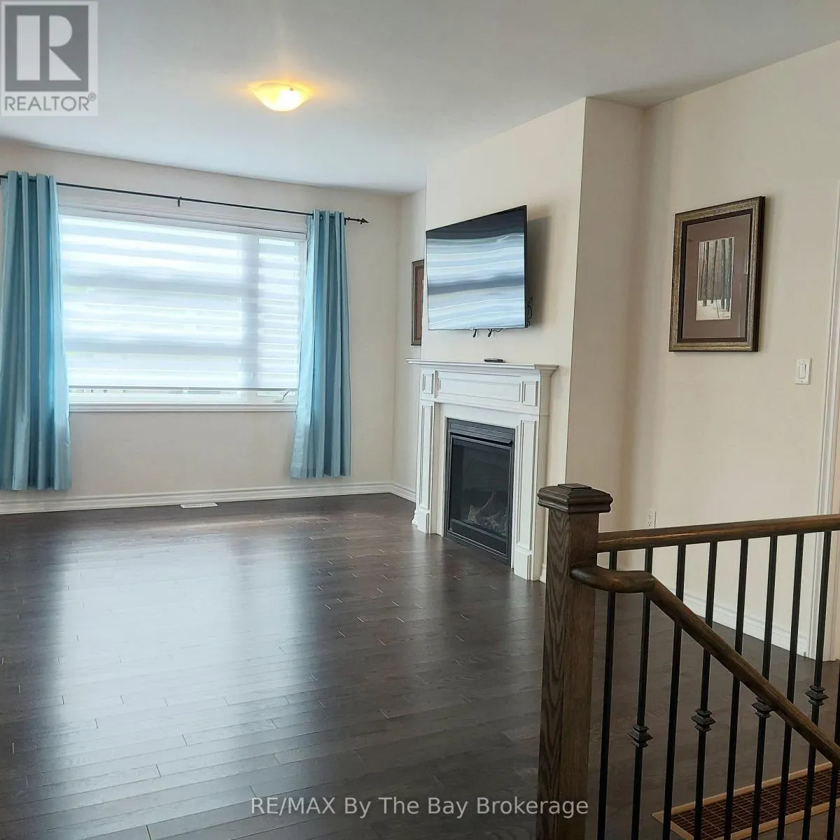 UPPER - 92 BERKELY STREET, #UPPER
