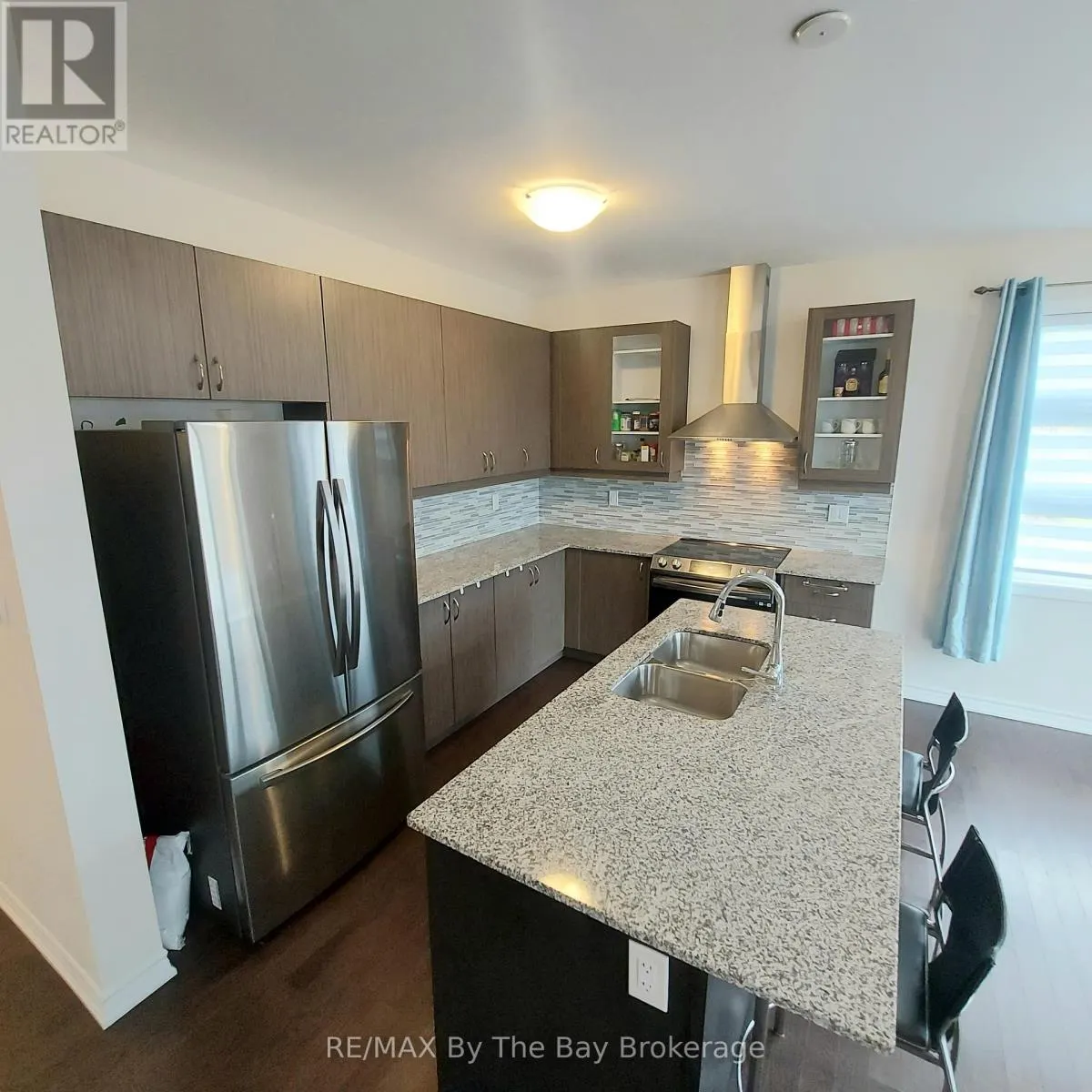 UPPER - 92 BERKELY STREET, #UPPER