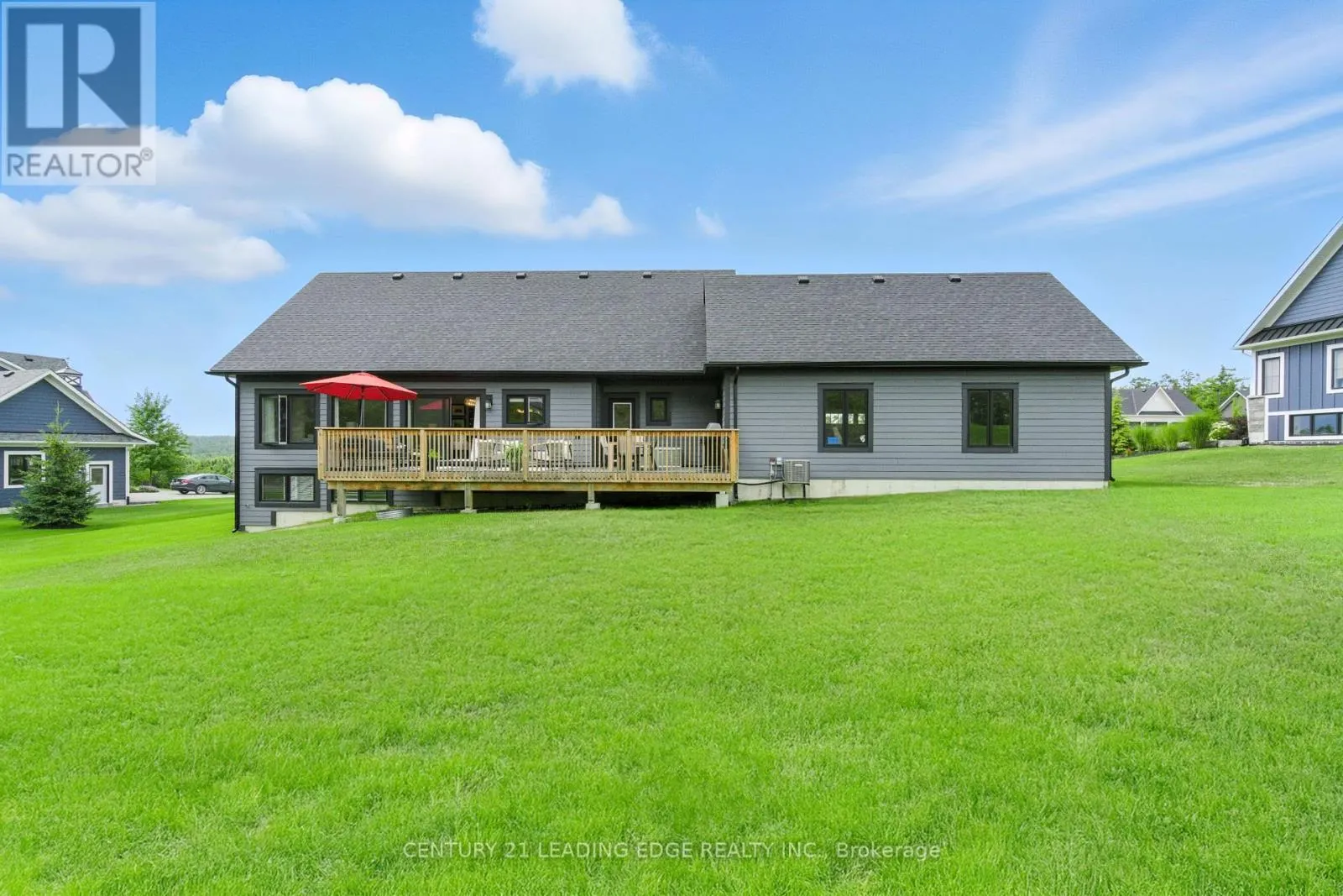 43 THOROUGHBRED DRIVE