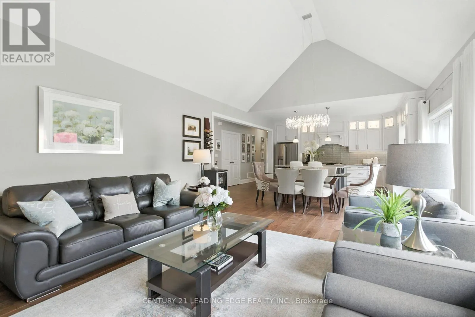 43 THOROUGHBRED DRIVE