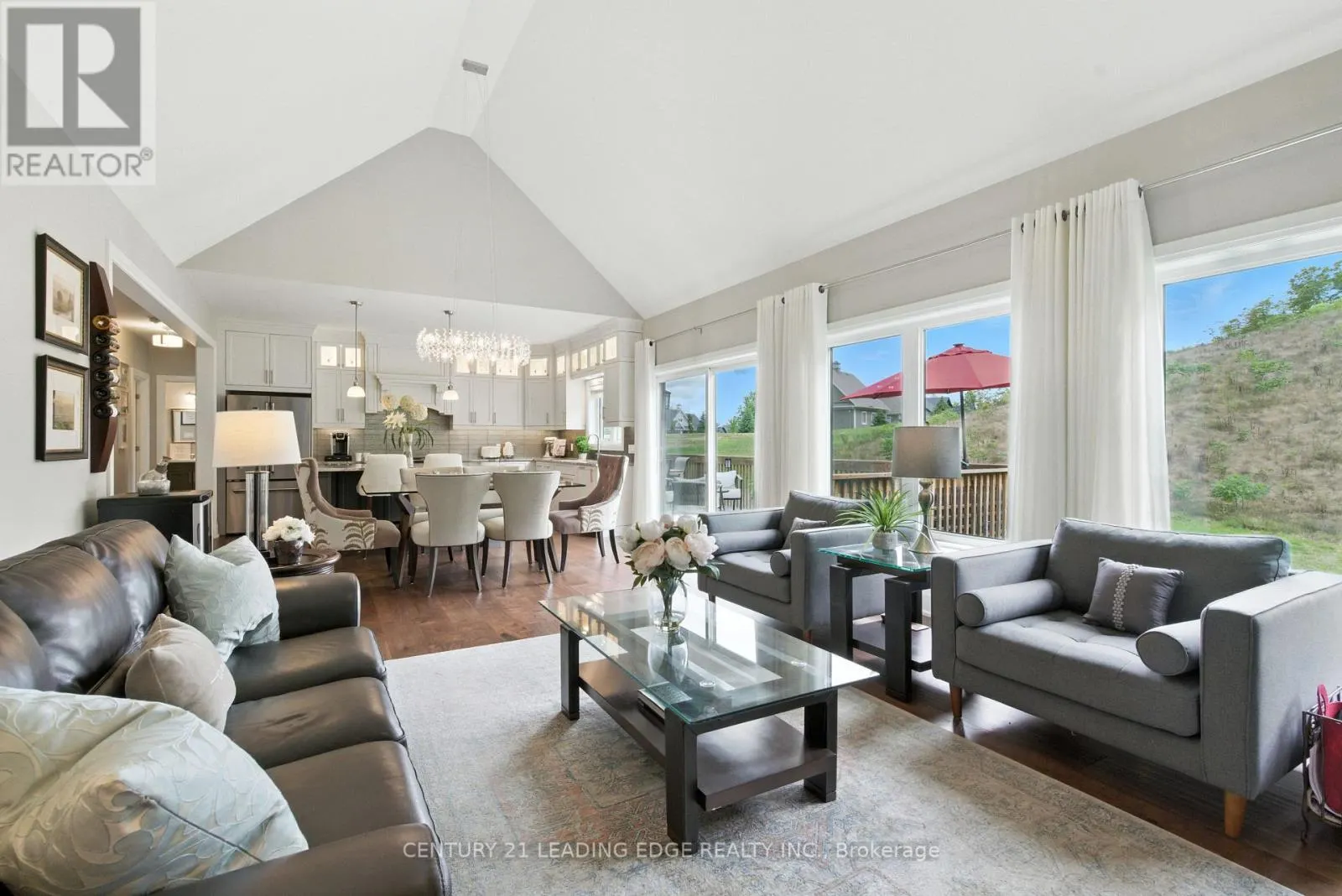 43 THOROUGHBRED DRIVE