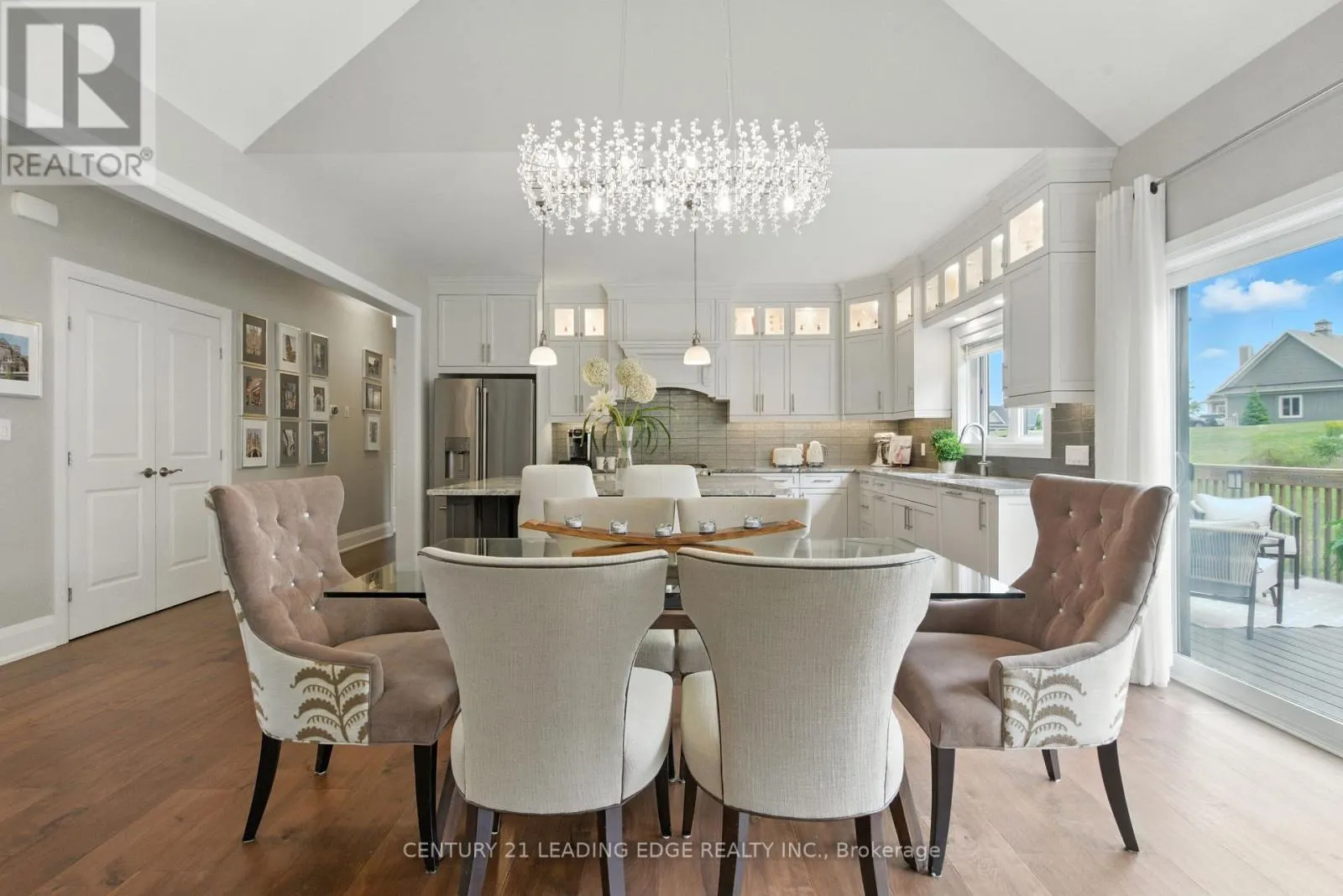 43 THOROUGHBRED DRIVE
