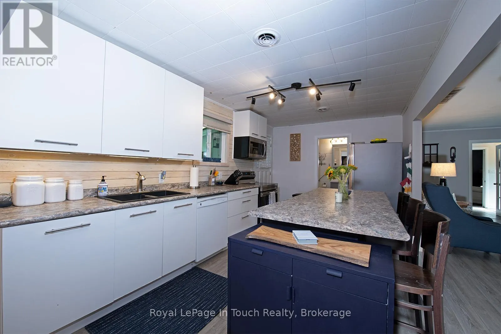 3 CYRIL MARTIN PLACE