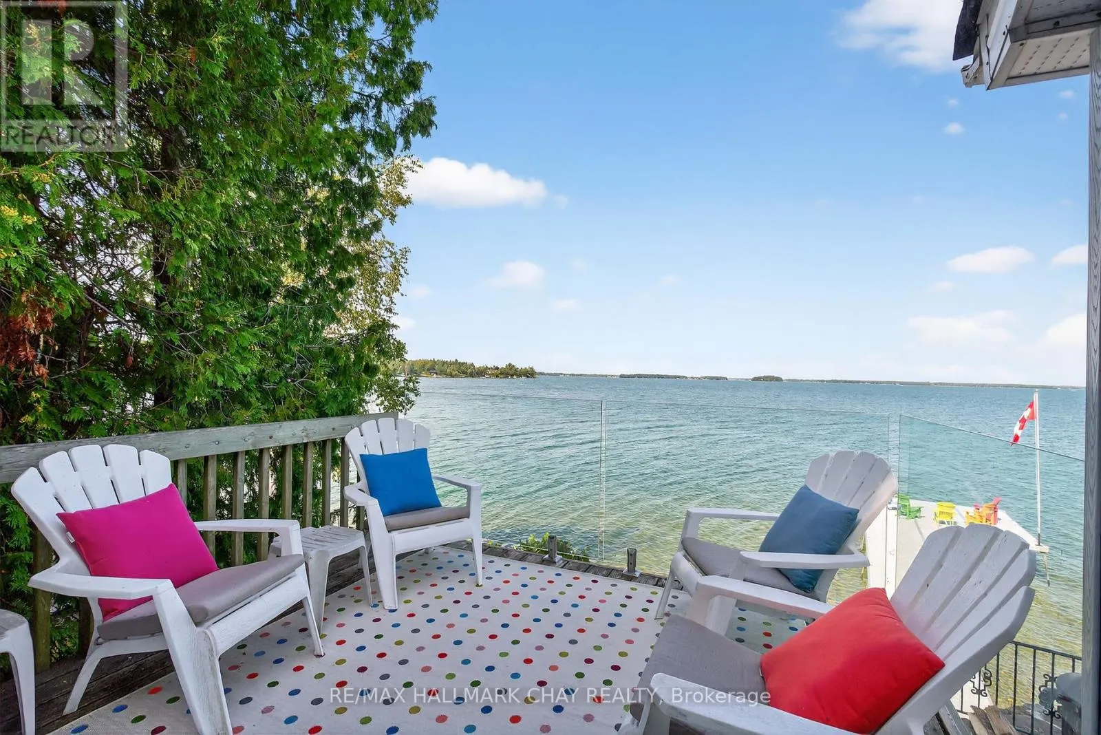 43 MOON POINT DRIVE