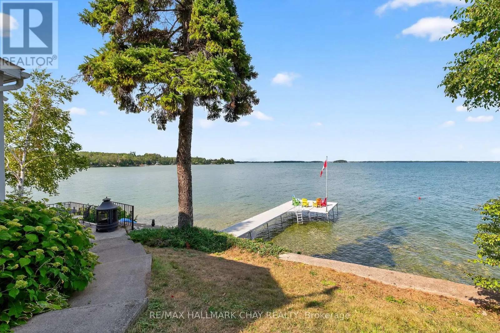 43 MOON POINT DRIVE