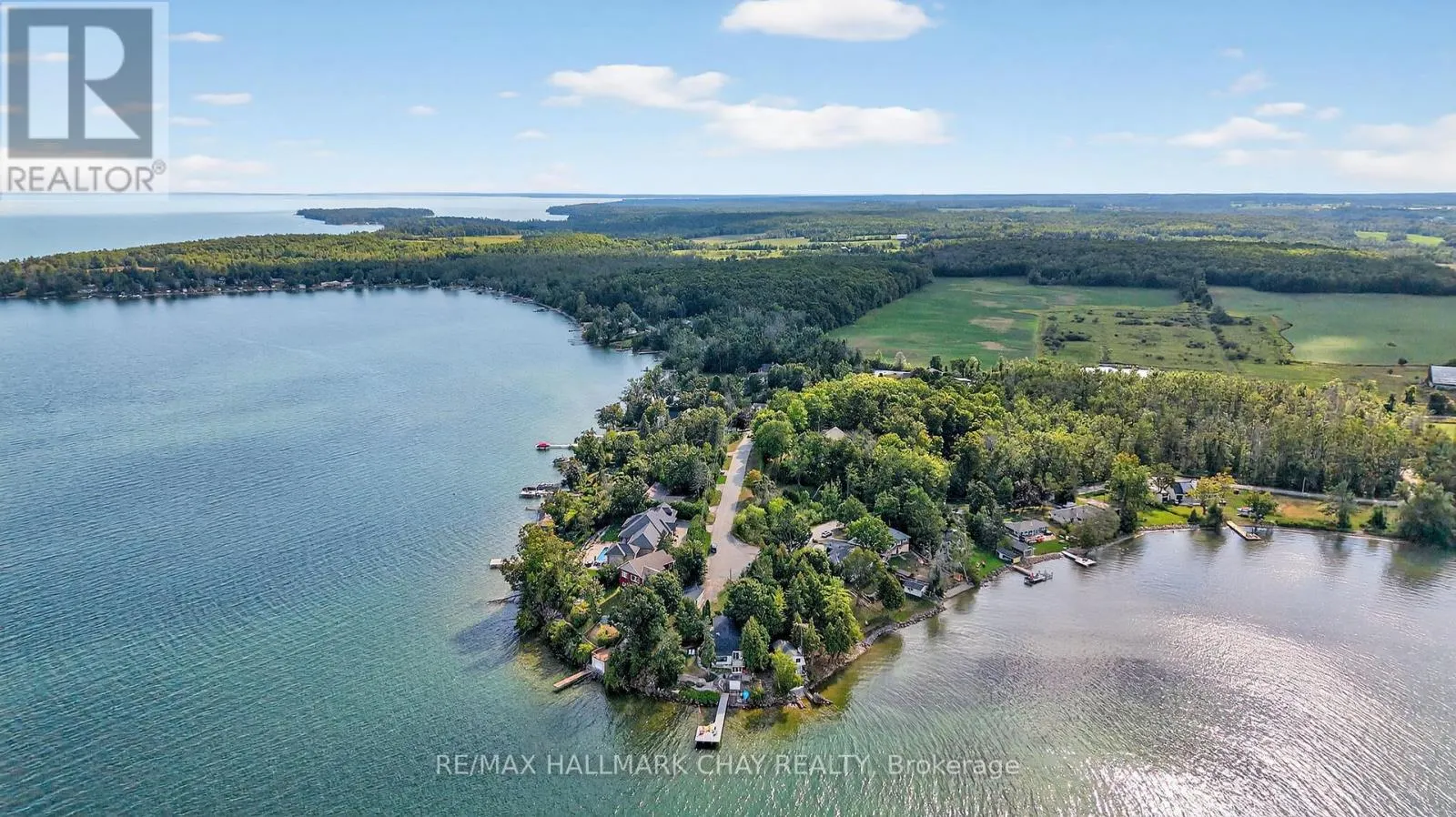 43 MOON POINT DRIVE