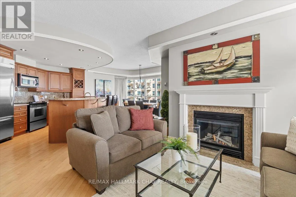 1209 - 2 TORONTO STREET