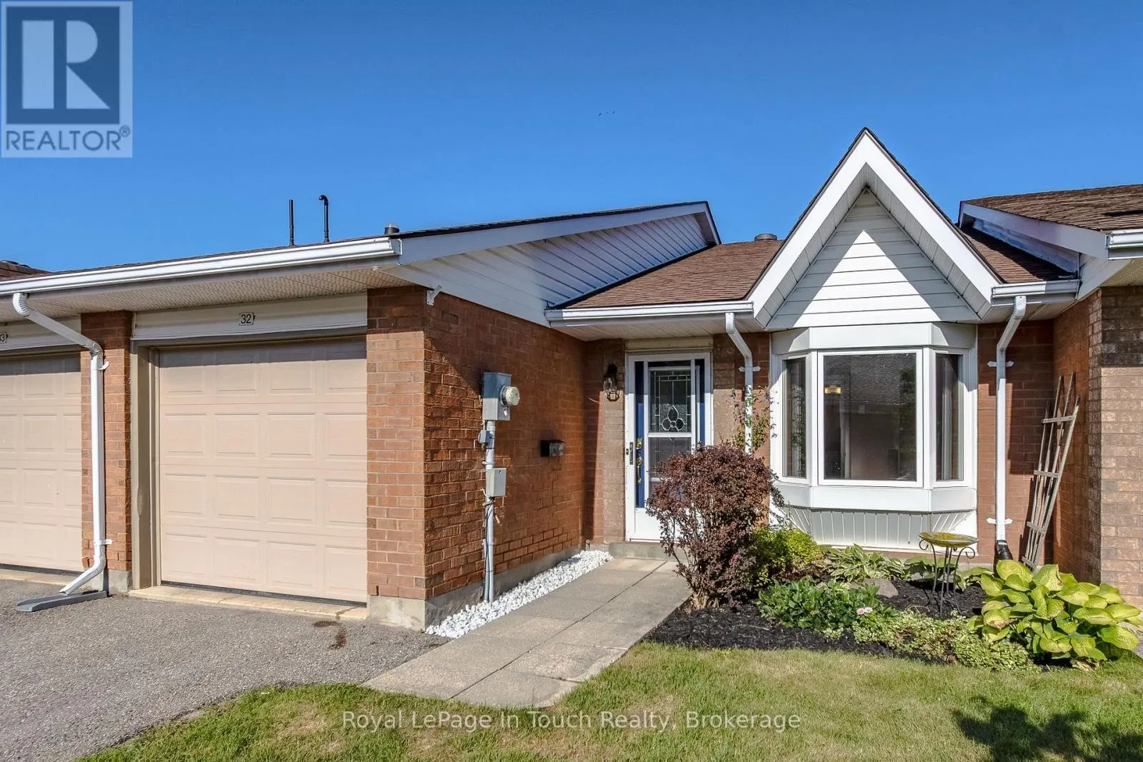 32 - 696 KING STREET, #32