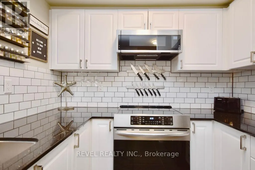 208 - 299 CUNDLES ROAD E