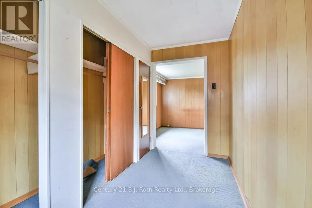 377 BARRIE ROAD