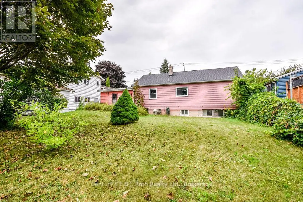 377 BARRIE ROAD
