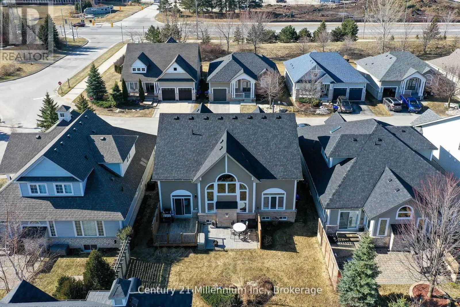 7 CLUBHOUSE DRIVE