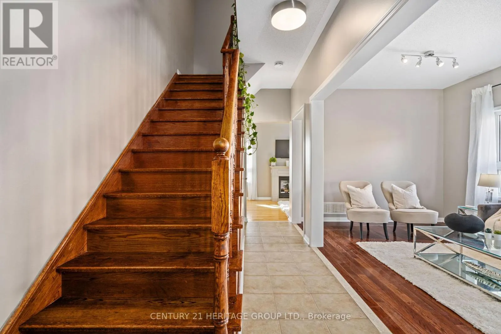 18 TUDOR CRESCENT