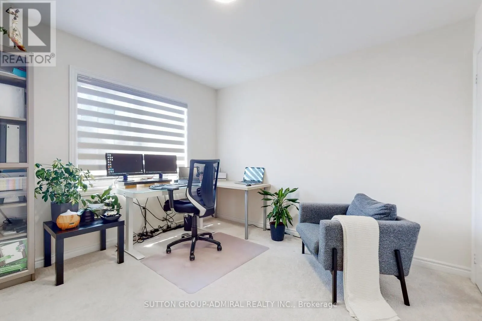 3 CYPRESS POINT STREET