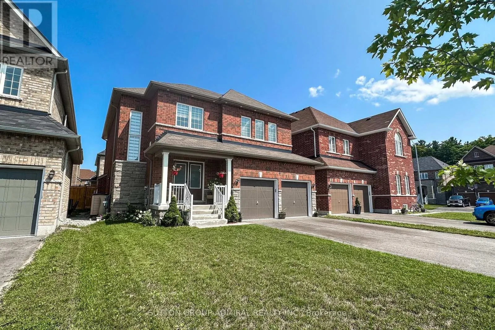 3 CYPRESS POINT STREET