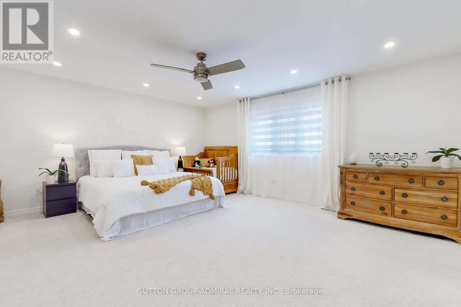 3 CYPRESS POINT STREET