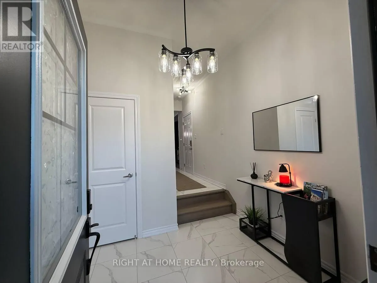 28 FEDERICA CRESCENT